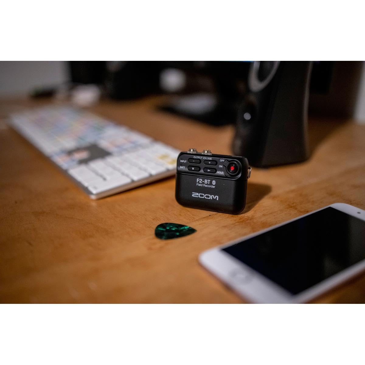 Zoom F2-BT Bluetooth 32-Bit Float Lavalier Recorder