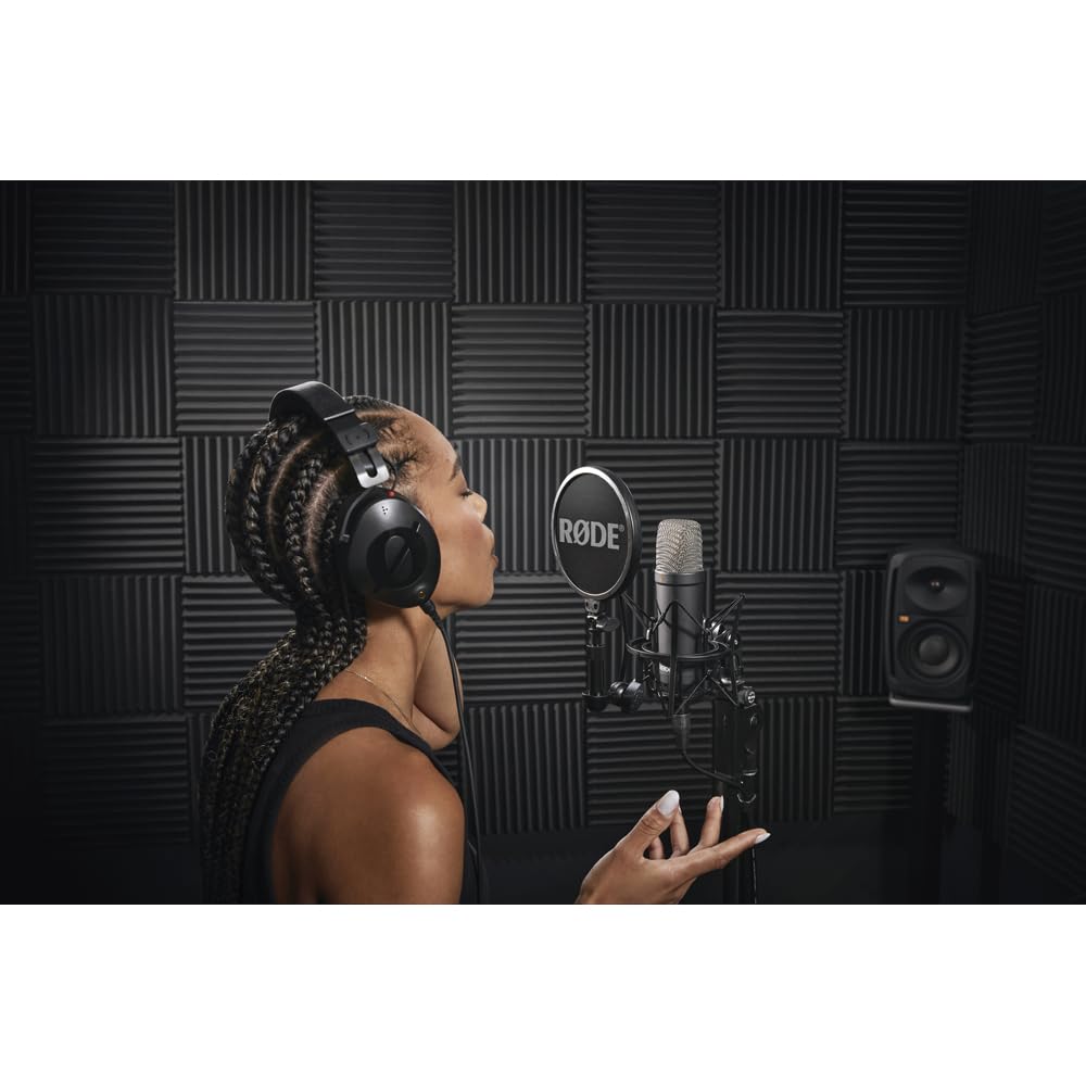 RØDE NT1SIGNATUREBLACK Studio Condenser Microphone