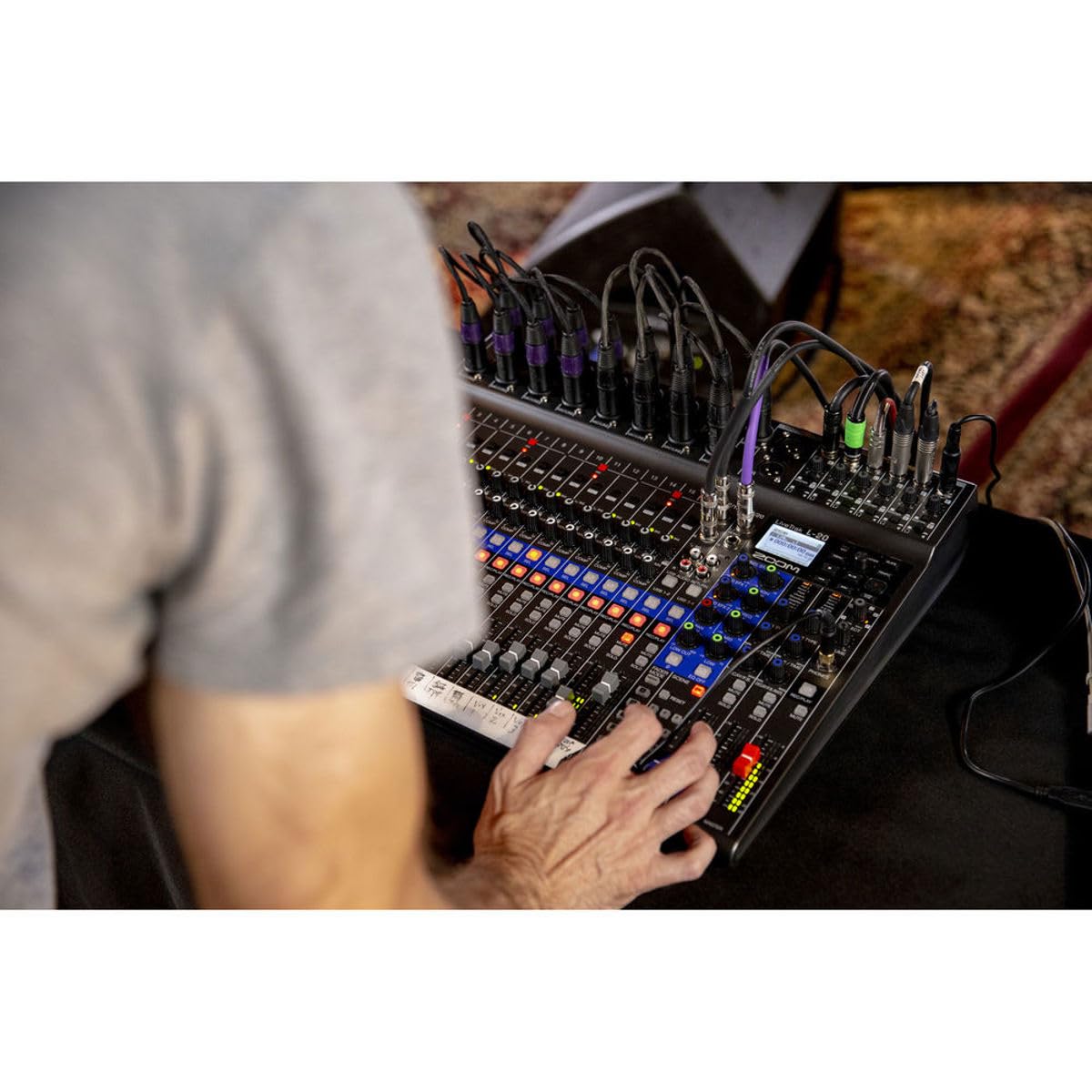 Zoom ZL20 LiveTrak L-20 20-Input Digital Mixer Recorder