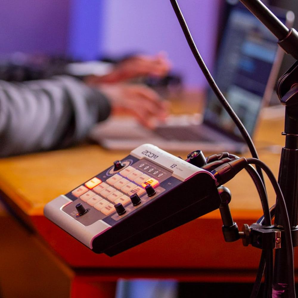 Zoom V3 Vocal Processor with USB Audio Interface