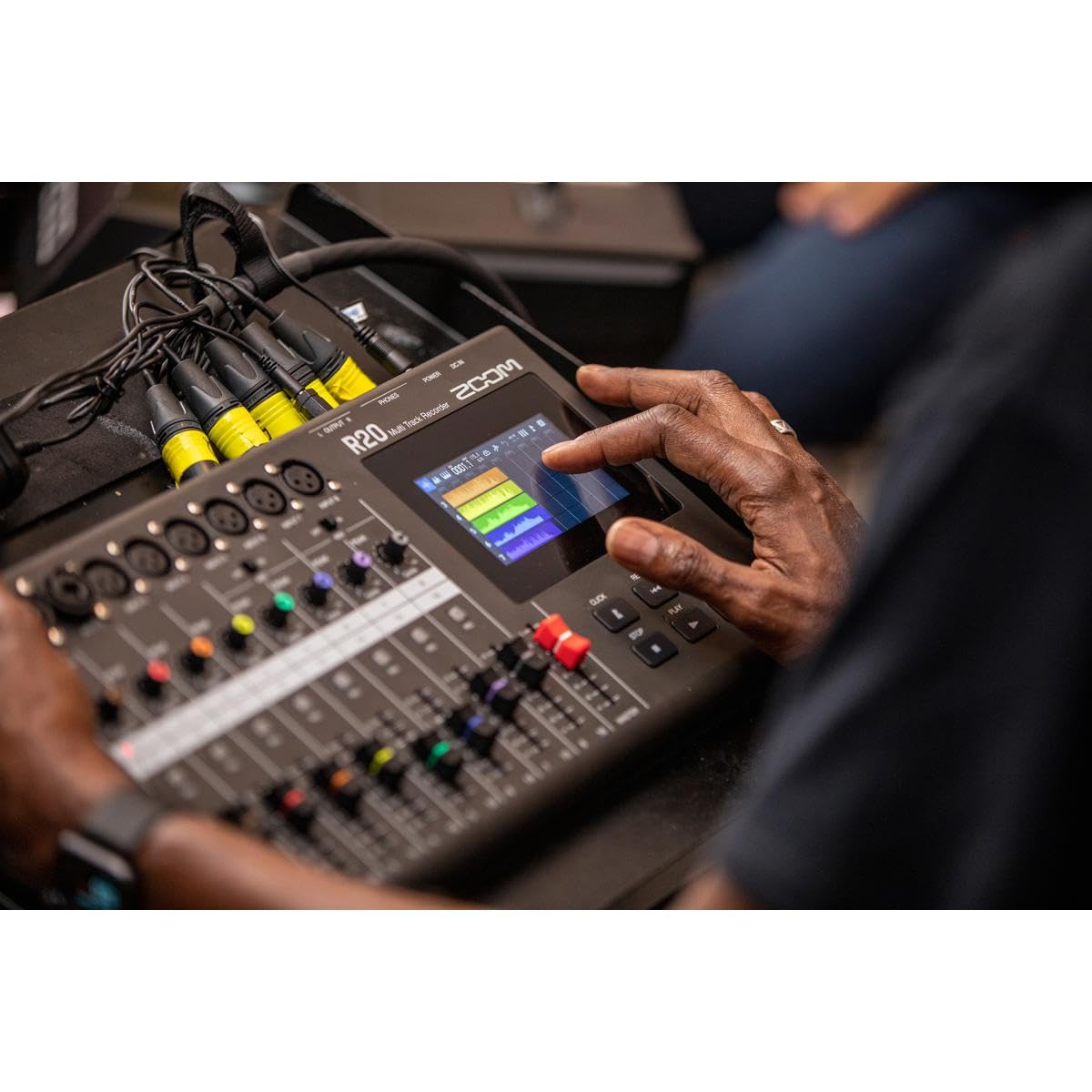 Zoom R20 16-Track Multitrack Recorder