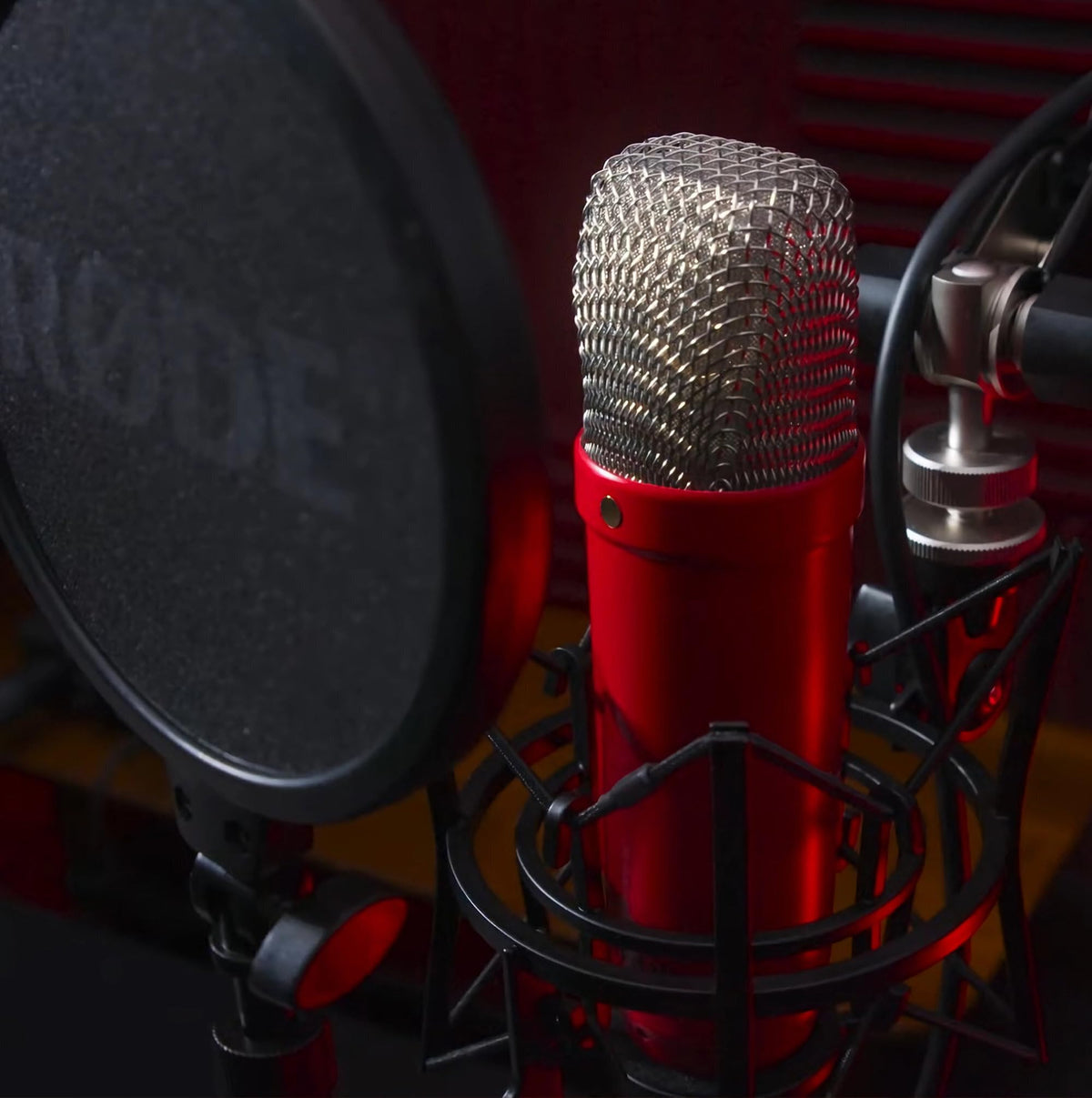 RØDE NT1SIGNATURERED Large-Diaphragm Condenser Microphone