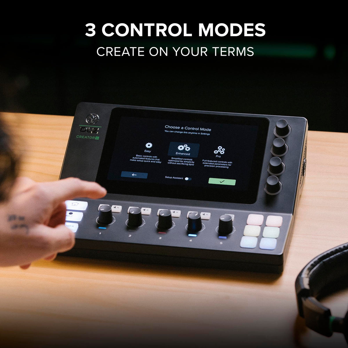 Mackie DLZ-CREATORXS Compact Adaptive Digital Mixer