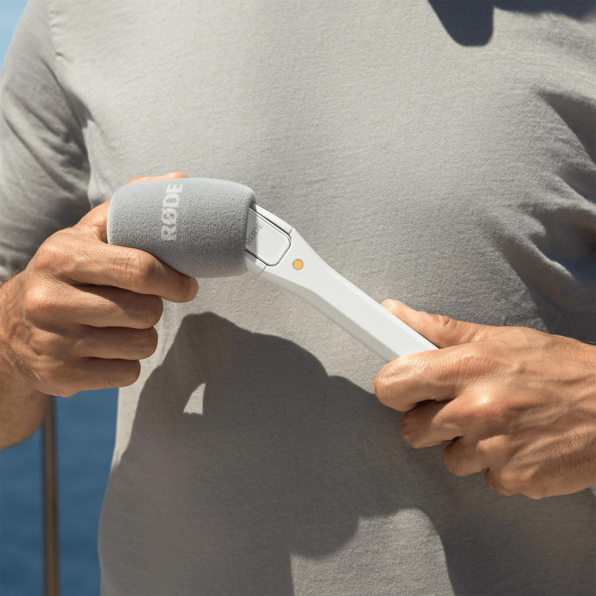 RØDE INTERVIEWMICROW Wireless Micro Handheld Adaptor