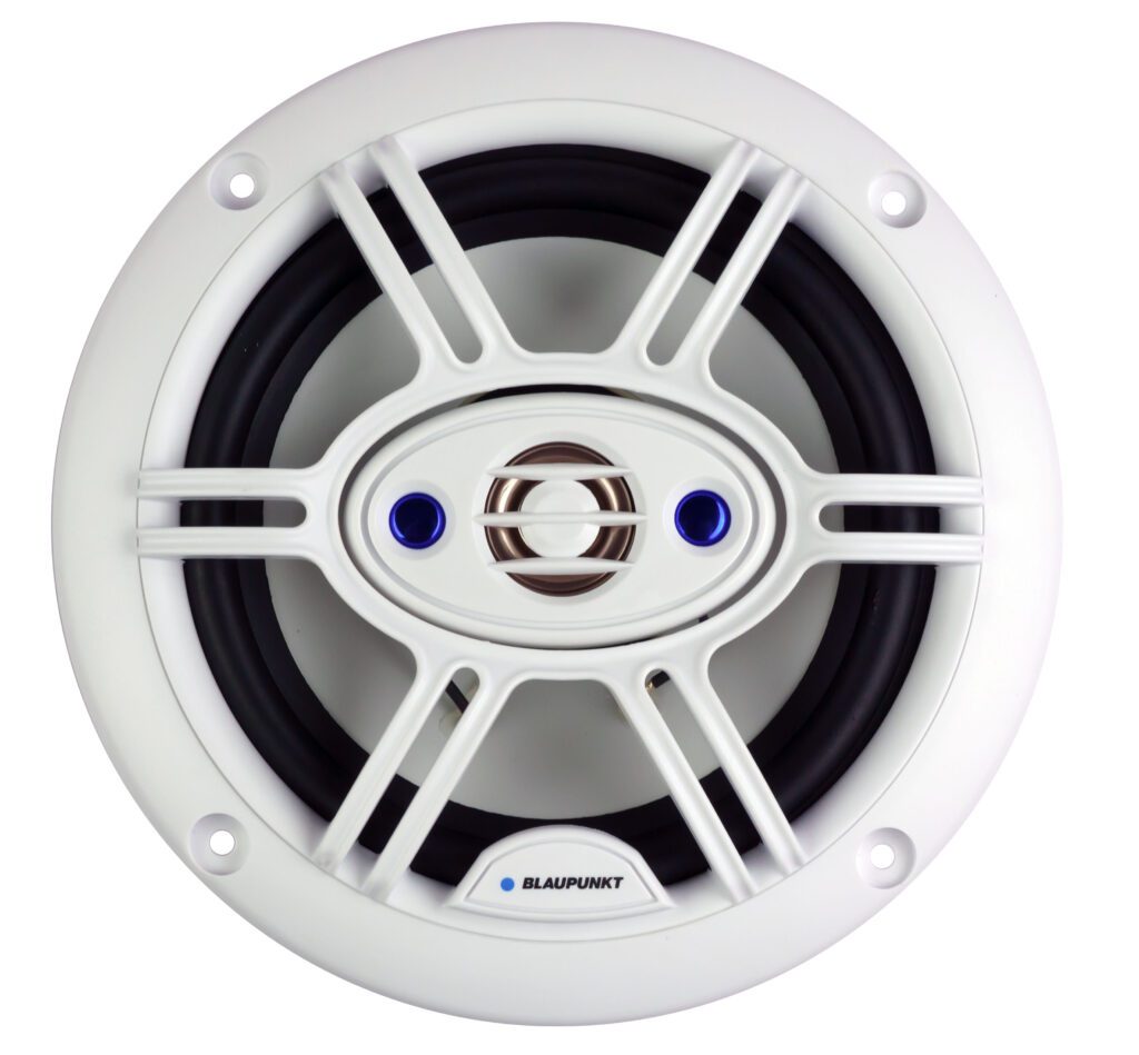 Blaupunkt GTM652WPRO - 4 Way Marine Speaker